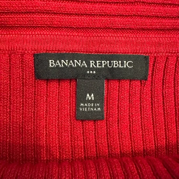 Banana Republic Red Off The Shoulder Sweater - Picture 8 of 9